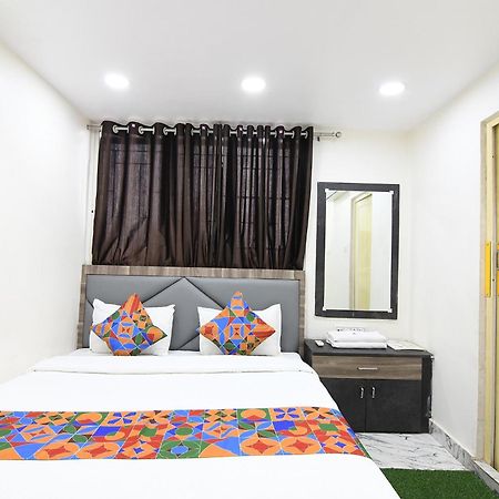 Fabexpress Sr Royale - Nr Sealdah Station Hotell Kolkata Eksteriør bilde