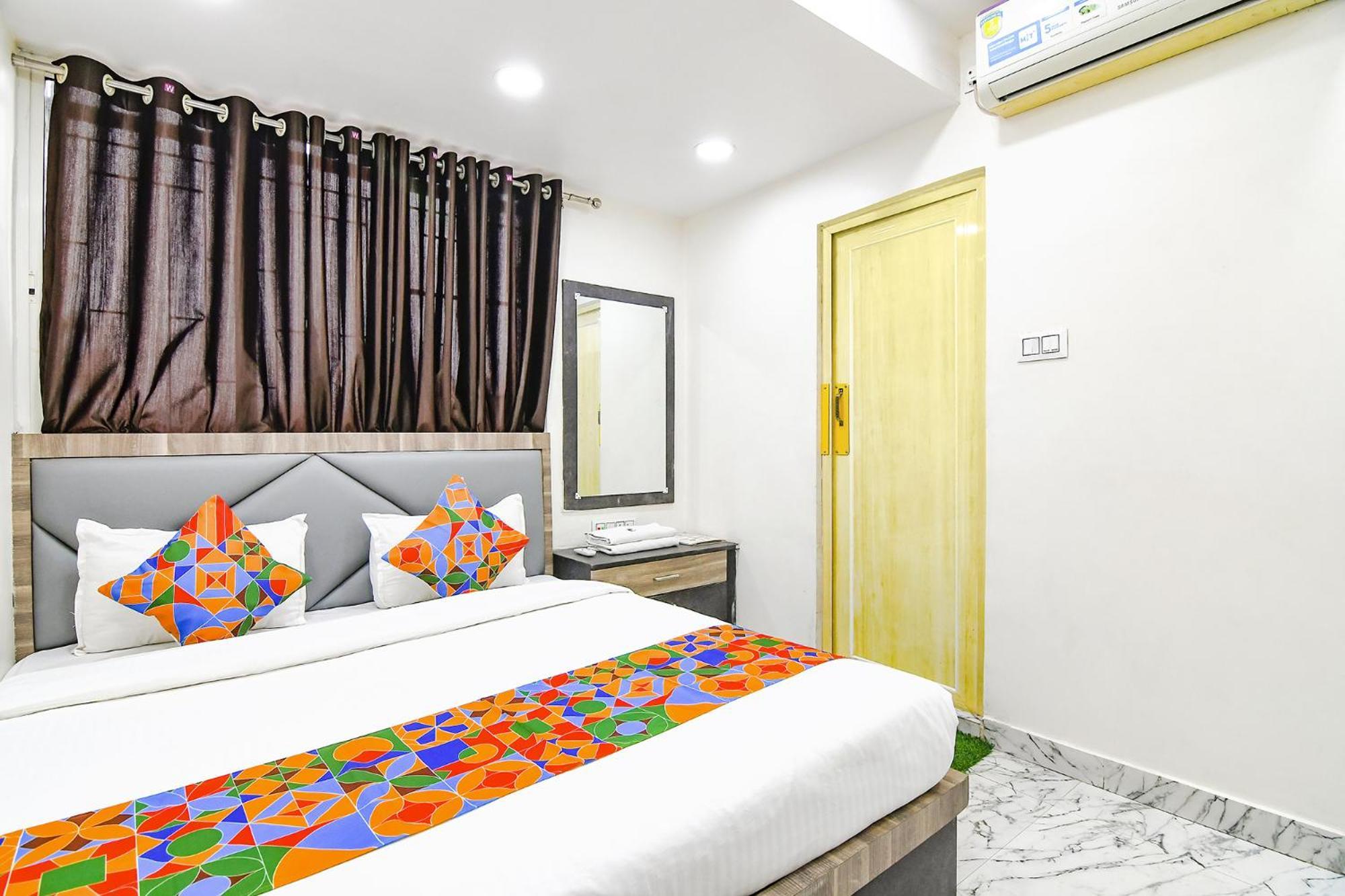 Fabexpress Sr Royale - Nr Sealdah Station Hotell Kolkata Eksteriør bilde