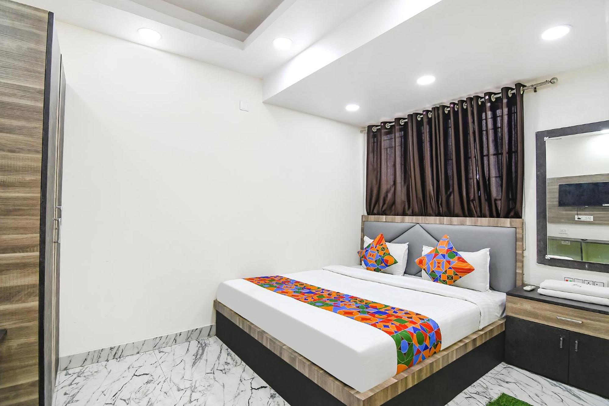 Fabexpress Sr Royale - Nr Sealdah Station Hotell Kolkata Eksteriør bilde
